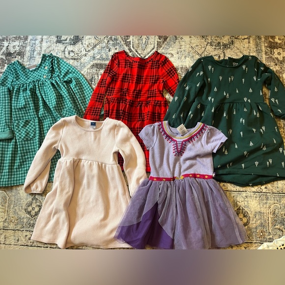 **Large bundle** 4T girls clothes - Picture 2 of 11